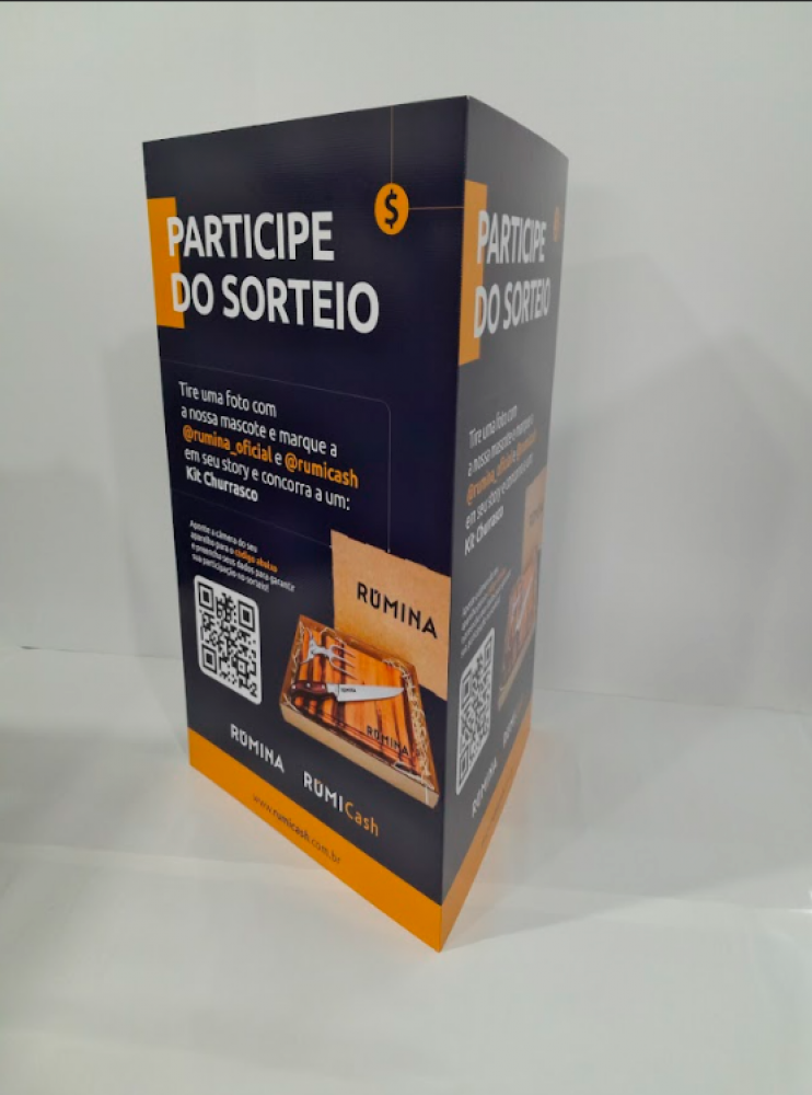 Totem Display Triedro